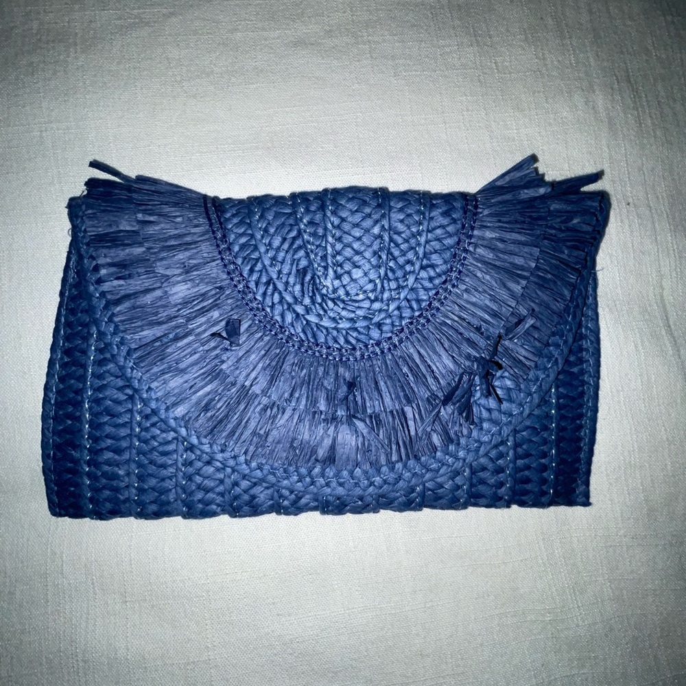 Raffia clutch